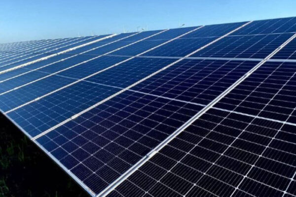 Camagüey: Aportan al SEN dos parques fotovoltaicos de 21.8 MW