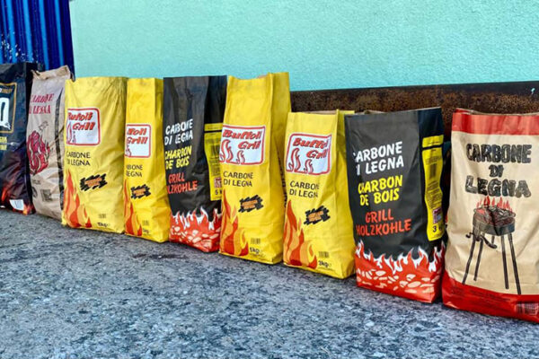 Consolida Asociación Económica exportación de carbón vegetal en Camagüey