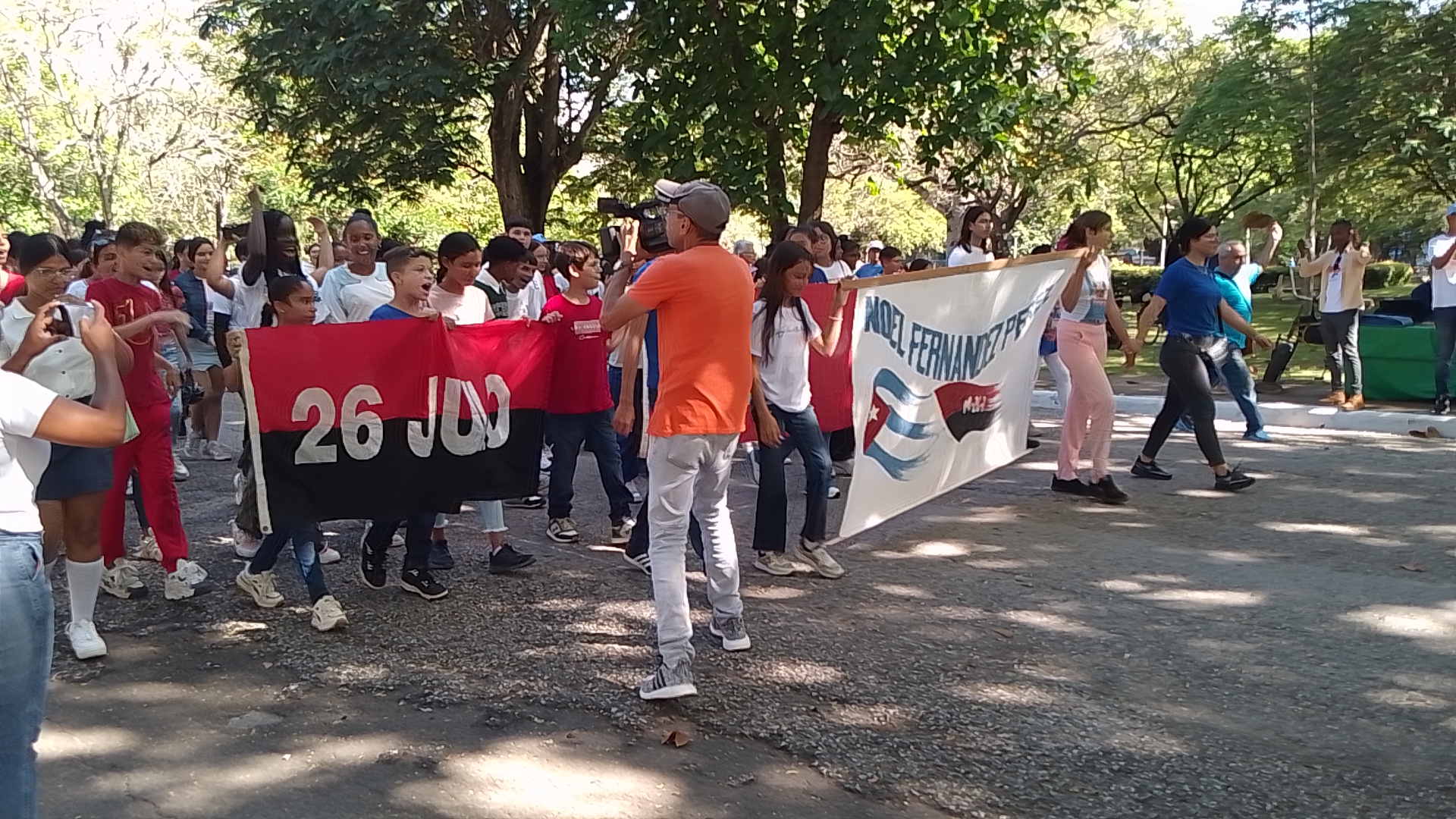 Desfile infantil por el 1ro de Mayo en Camagüey