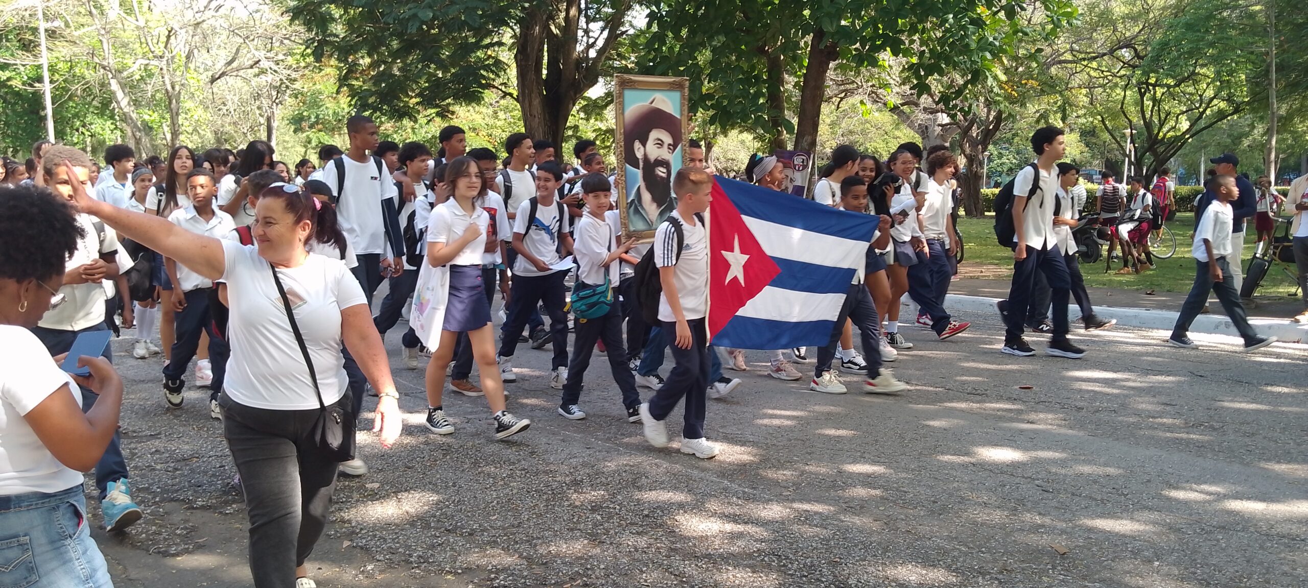 Desfile infantil por el 1ro de Mayo en Camagüey