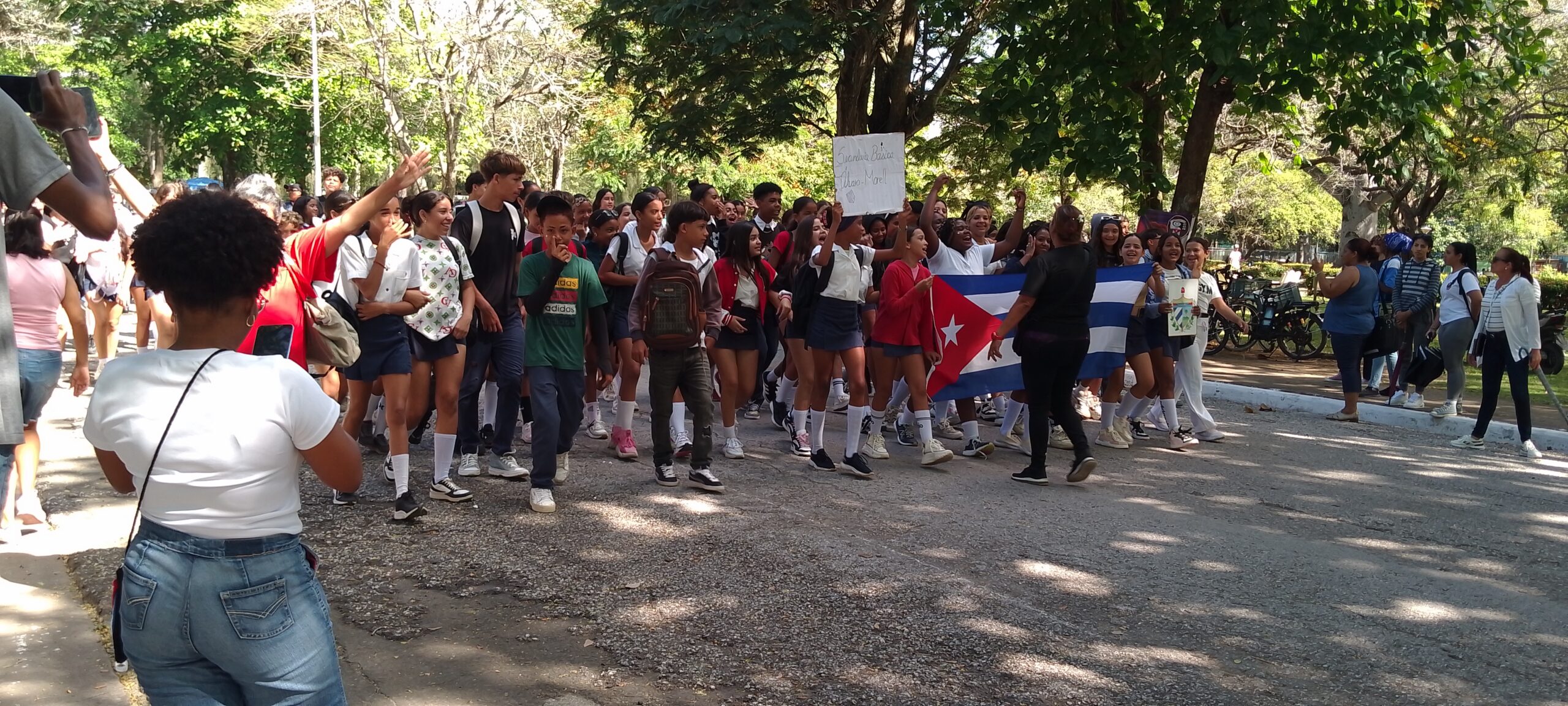 Desfile infantil por el 1ro de Mayo en Camagüey