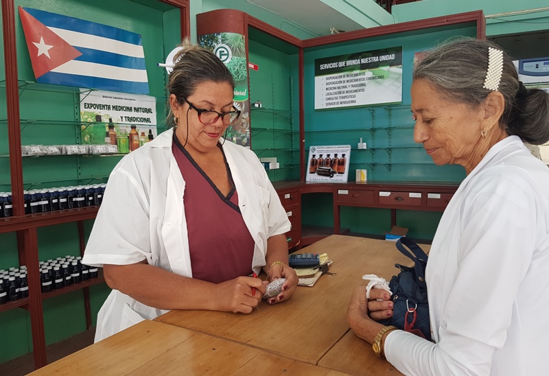 Variadas ofertas de productos de la medicina verde en Camagüey