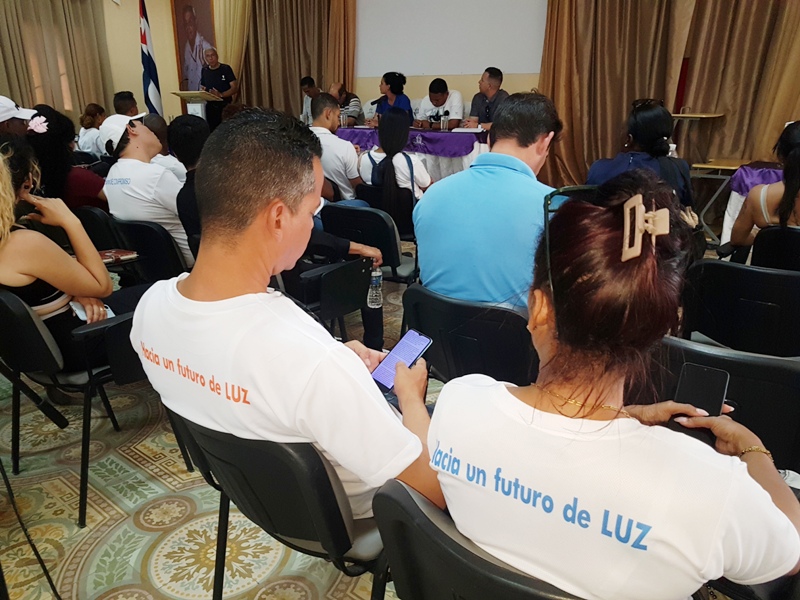 Jóvenes con luz propia en Camagüey