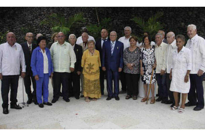 El trabajo y sus héroes, en el pecho el orgullo de la Patria
