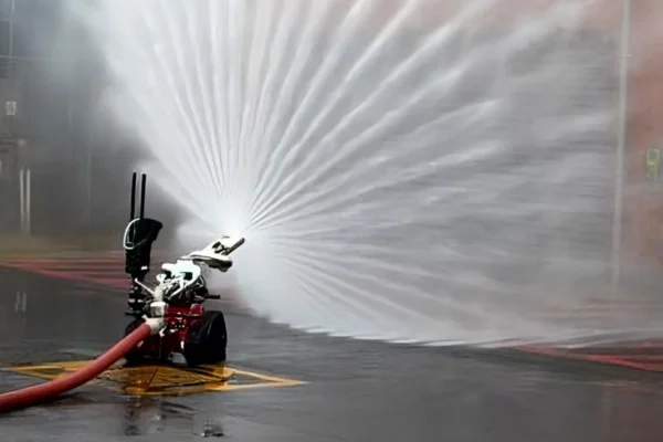 Construyen en Rusia robot para extinguir incendios de alto riesgo