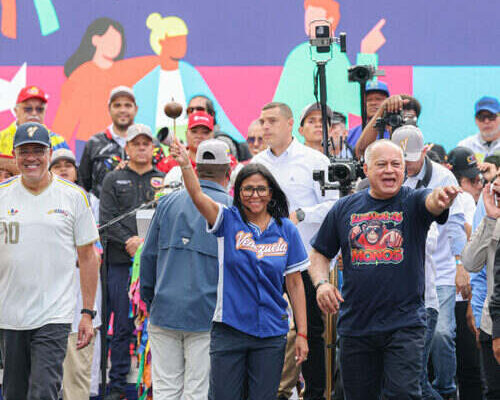Venezuela: Rodríguez anunció aumento mínimo de ingreso a trabajadores