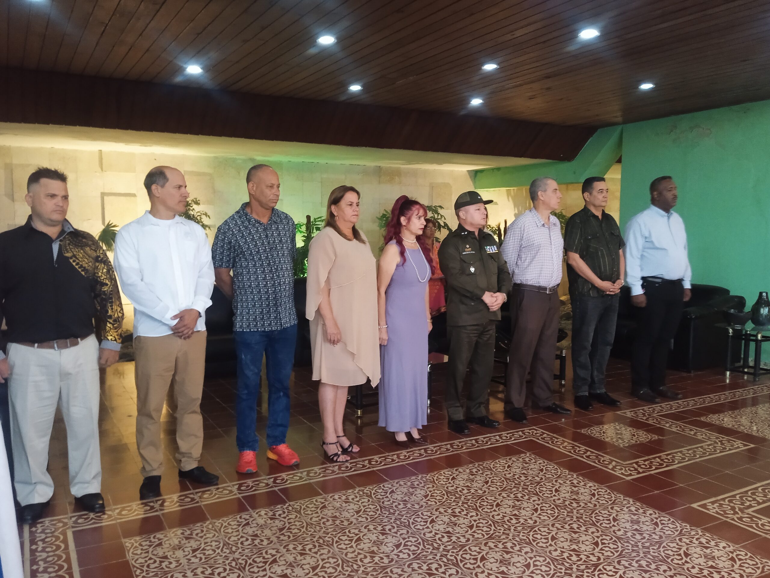Reconocen en Camagüey a militantes del Partido Comunista de Cuba