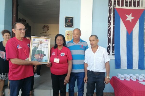 Empresa de Bebidas y Refrescos de Camagüey se mantiene en la vanguardia