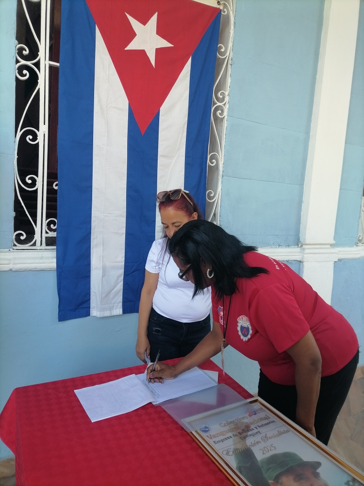 Empresa de Bebidas y Refrescos de Camagüey se mantiene en la vanguardia