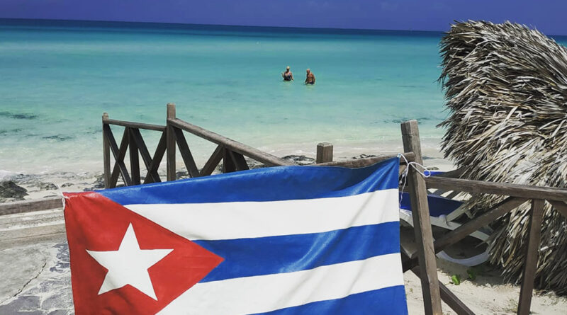 Cuba propone a connacionales viajes turísticos