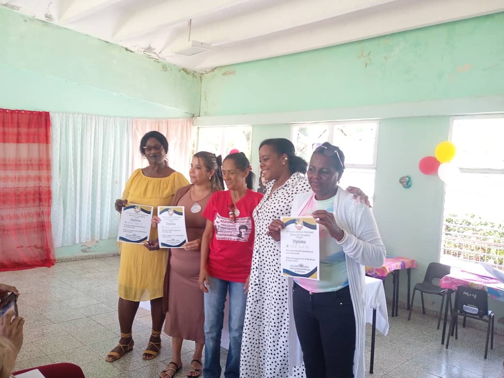 Reconocen a colectivos destacados en la formación de la primera infancia