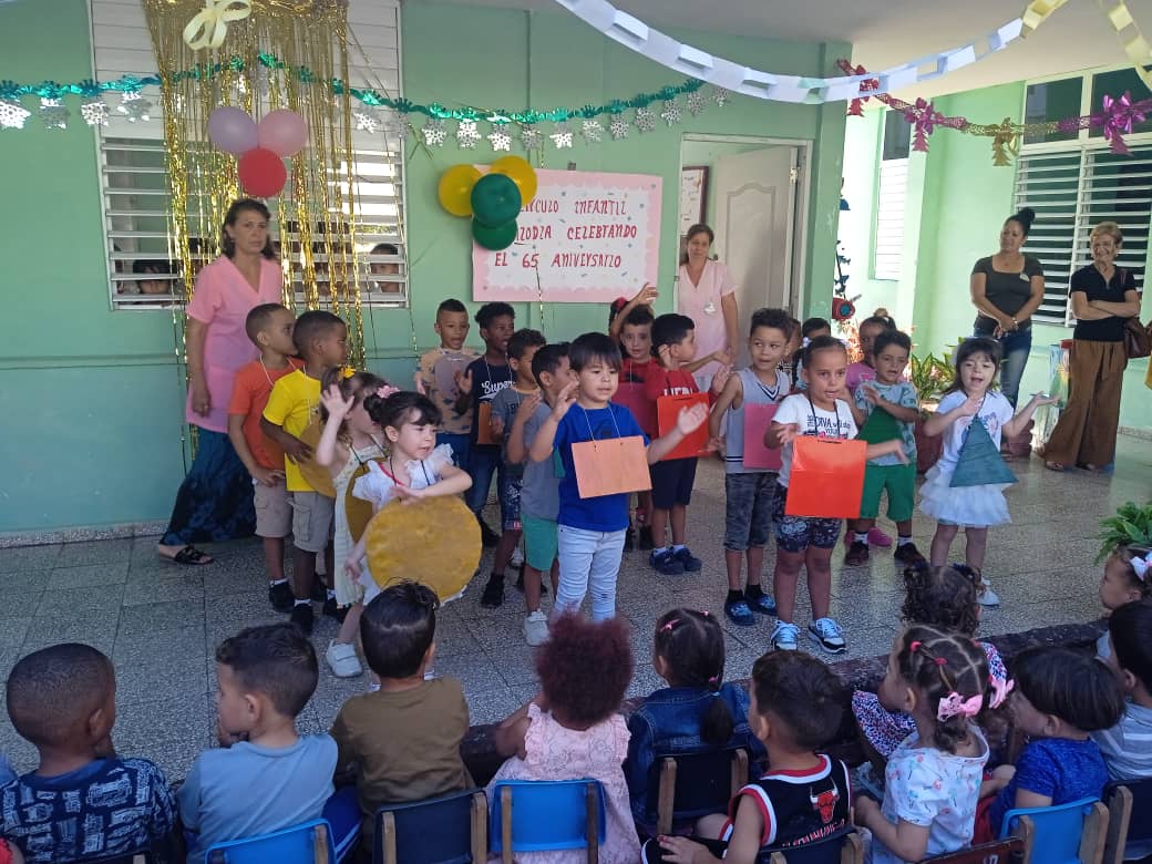 Reconocen a colectivos destacados en la formación de la primera infancia