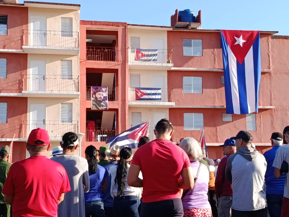 Camagüeyanos recuerdan epopeya de Girón y firman por la patria