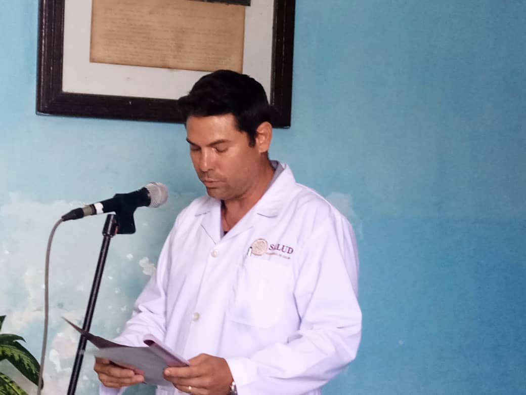 Trabajadores de la salud en Camagüey firman por la Patria