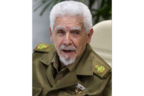 Gobierno cubano felicita a Comandante de la Revolución Ramiro Valdés