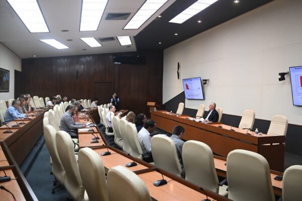 Amplía Centro de Investigaciones Científicas cartera de productos naturales