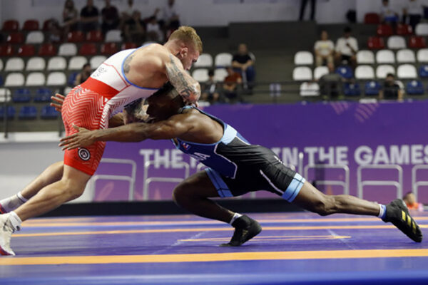 Lucha libre cubana entra en fase clave en busca de medallas