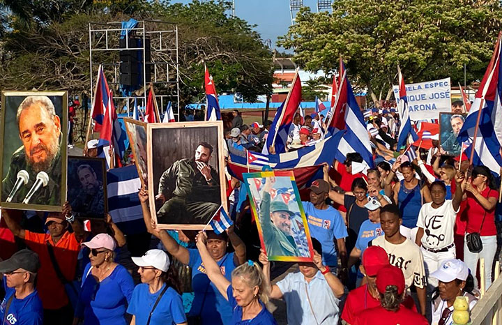 Desfile marcado por la unidad y la eficiencia en Camagüey