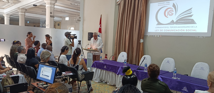 Abogan en Camagüey por robustecer aplicación de Ley de Comunicación Social