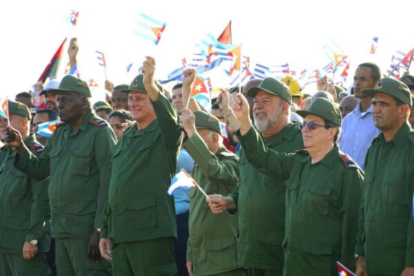 Díaz-Canel: Raúl es Cuba, heroísmo, dignidad y amor