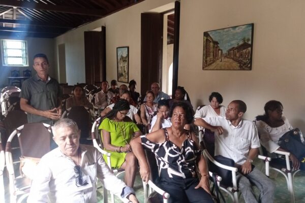 Profundizan en una comunicación comunitaria más participativa