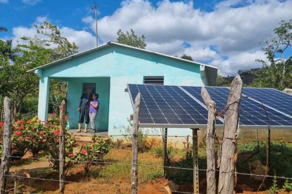PNUD apoya a Cuba con sistemas fotovoltaicos en sitios aislados