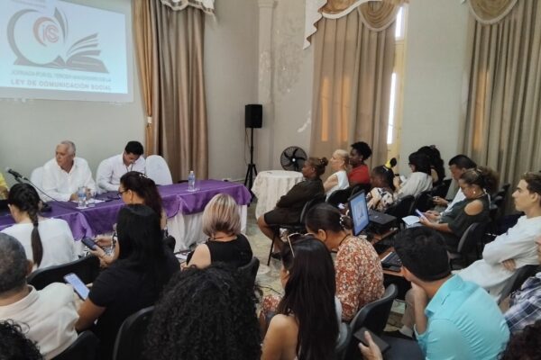 Tres años de una Ley necesaria para comunicar mejor a Cuba