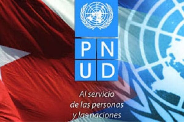 PNUD y Japón donan equipos de energía renovable a hospitales de Cuba