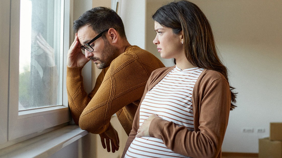 ¿Padecen los hombres síntomas de embarazo?