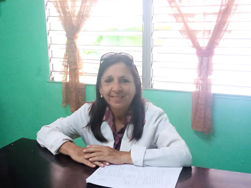 El compromiso de la doctora Alina con la salud comunitaria