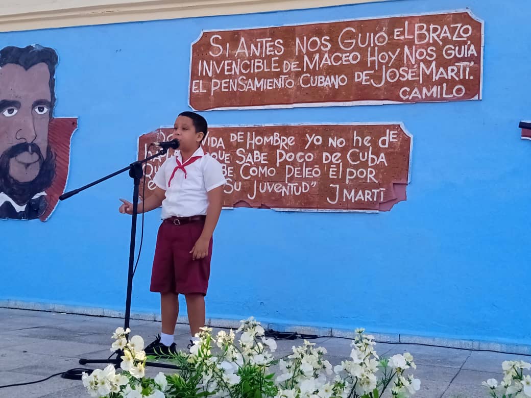 Educadores camagüeyanos reafirman compromiso con la construcción del futuro
