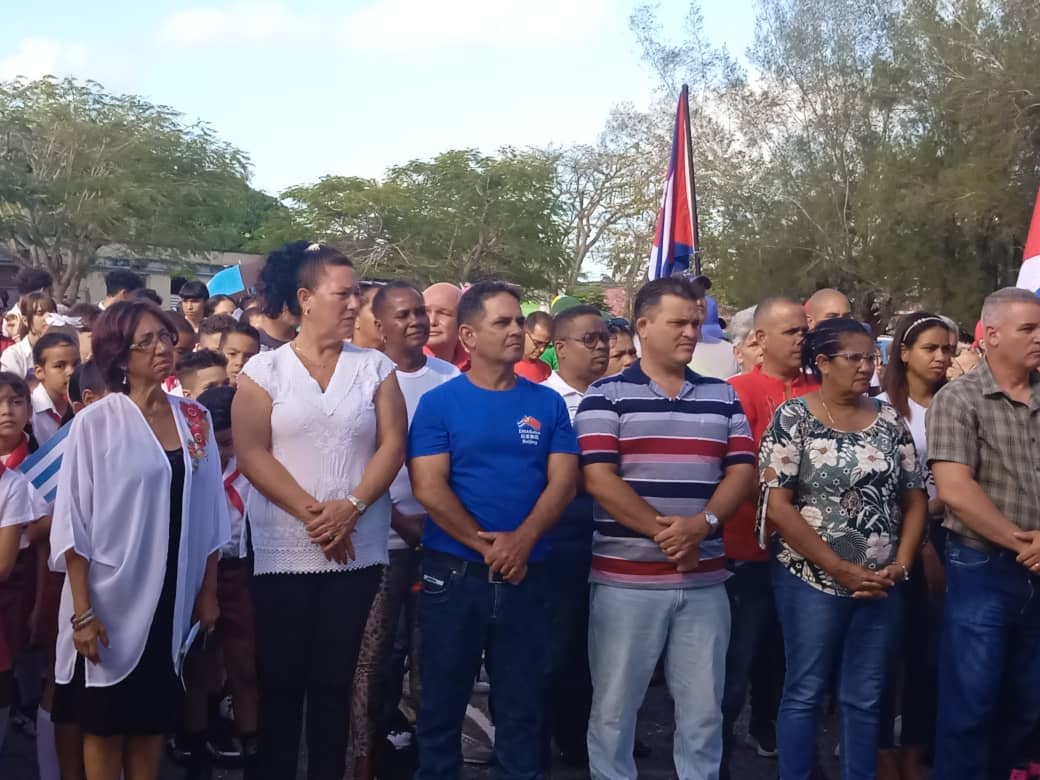 Educadores camagüeyanos reafirman compromiso con la construcción del futuro