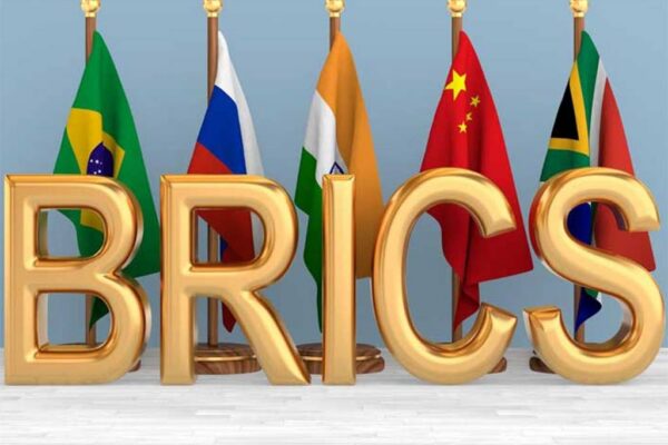 Brics debate en India seguridad social, mujeres y jóvenes en empleo