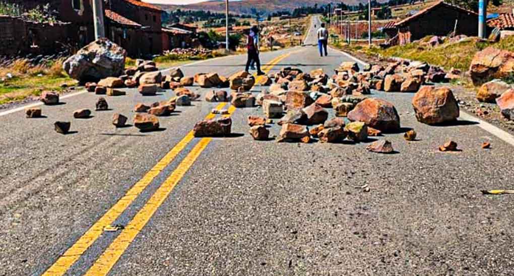 Prevalece tensión en Bolivia por protestas y bloqueos