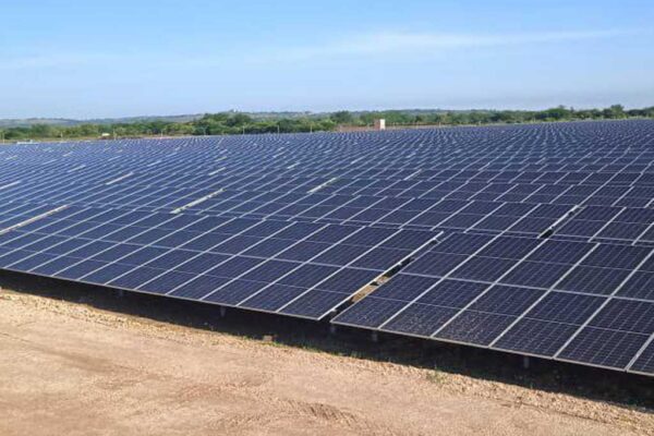 Cuba reporta avances en programa de transición energética