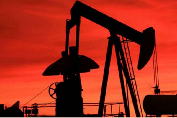 Precios petroleros se mantienen en tensión por guerra