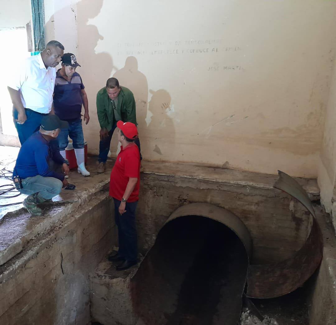 Trabajan de manera ininterrumpida en Camagüey para mejorar abasto de agua