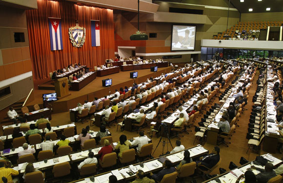 Convocan a sesión extraordinaria del Parlamento cubano