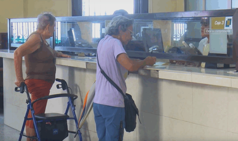 Información sobre el pago a jubilados y disponibilidad de efectivo en Camagüey