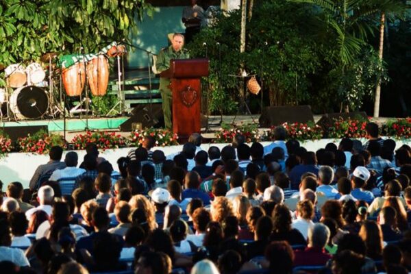 Continúan trabajadores social legado de Fidel