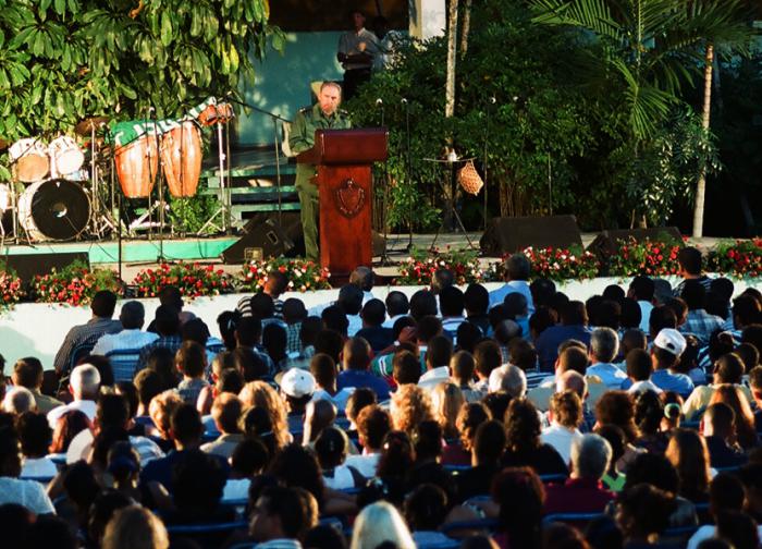 Continúan trabajadores social legado de Fidel