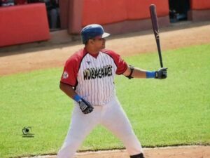 Liga Élite: Huracanes se cuelan en zona clasificatoria
