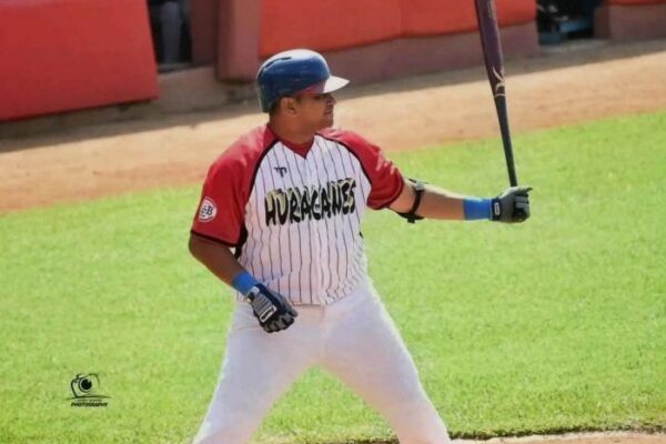 Liga Élite: Huracanes se cuelan en zona clasificatoria
