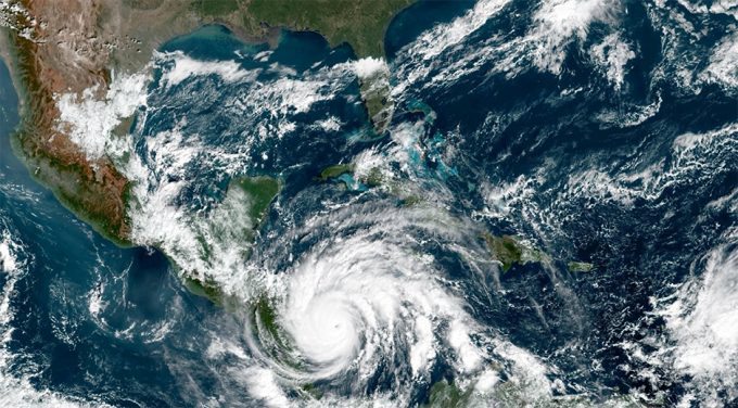 Prosigue en Cuba la elaboración de predicciones ciclónicas propias