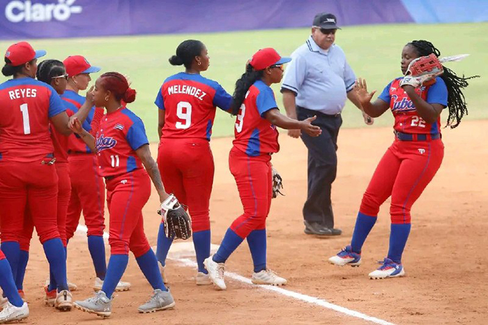 Cuba salva la honra en el sóftbol femenino de Santo Domingo 2026