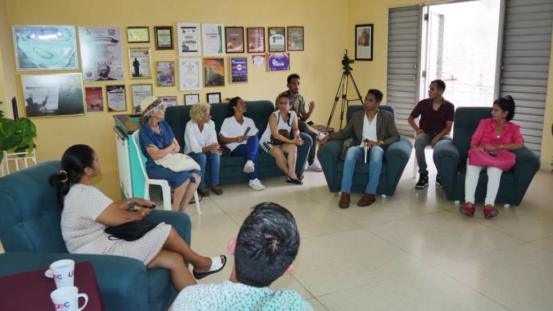 Acoge organización periodística en Camagüey encuentro con estudiantes y profesores de la carrera