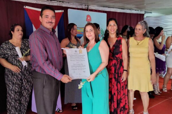 En Nuevitas nuevos profesionales aportarán a la sociedad