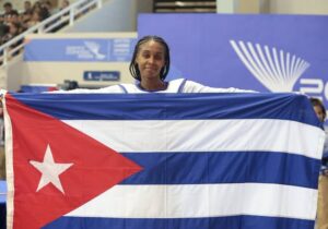 Cubana Arlettys Acosta gana oro en el taekwondo en Santo Domingo