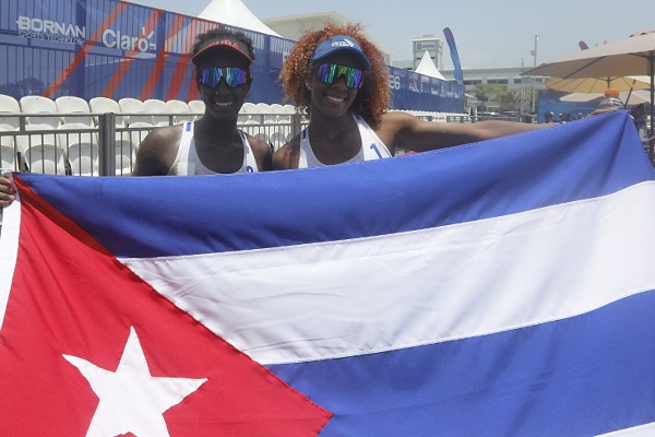 Maykelin y Kailin semifinalistas en el voleibol de playa