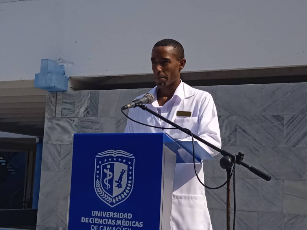 Realiza Universidad de Ciencias Médicas de Camagüey acto de graduación